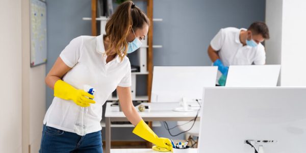 The Perfect Pair: Expert Cleaning and Moving Services for a Fresh Start