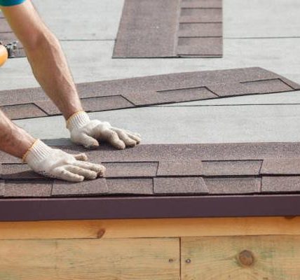 Top Roofing Contractor in Indianola Mucu's Exterior